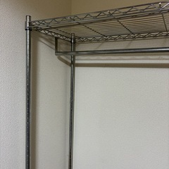 スチールラック　　ハンガーラック　組み立ての画像