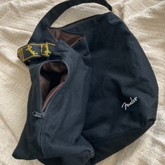 Fender フェンダー　ショルダーバッグ　A3サイズ　使用少なめの画像