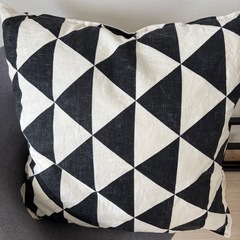 IKEA 大きめクッションの画像