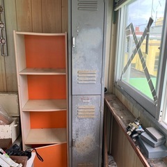 レトロなカラーボックスの画像