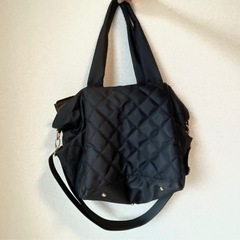 マザーズバッグ　黒　収納沢山の画像