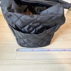 マザーズバッグ　黒　収納沢山の画像