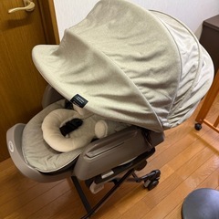 コンビ Combi ネムリラ手動ハイローチェア ハイ&ロースウィングラックの画像