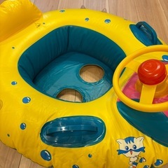 ハンドル付き浮き輪　日除付き浮き輪の画像