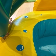 ハンドル付き浮き輪　日除付き浮き輪の画像