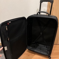 キャリーケースの画像