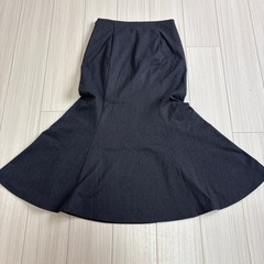 GU ヘリンボーンマーメイドロングスカート　Lサイズ　パンツ セーター　まとめの画像