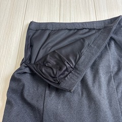 GU ヘリンボーンマーメイドロングスカート　Lサイズ　パンツ セーター　まとめの画像