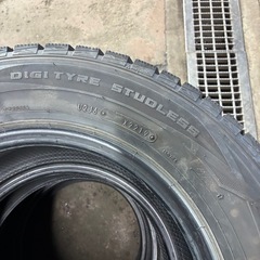 185/70R14  ウィンターマックス　中古スタッドレスタイヤ　４本セット
の画像