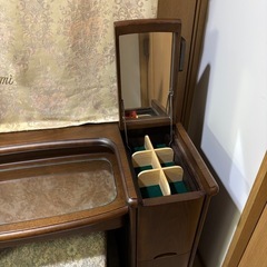 昭和レトロなドレッサー・鏡台　椅子のセット　古家具、古道具、アンティークの画像