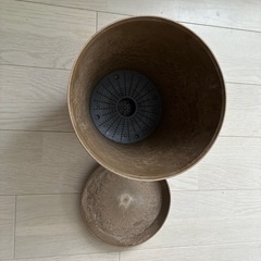 植木鉢の画像