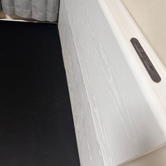 ダブルベッド　ホワイトの画像