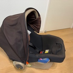 【Combi/コンビ】新生児から使えるチャイルドベビーシートの画像