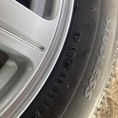 スタッドレスタイヤの画像