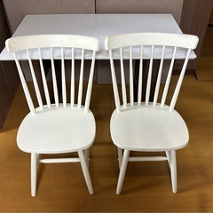 ニトリ　ダイニングテーブル チェア2脚セットの画像