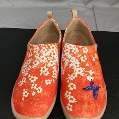 UIN  ［sakura toledol］ 24㎝　スリッポンレディースの画像