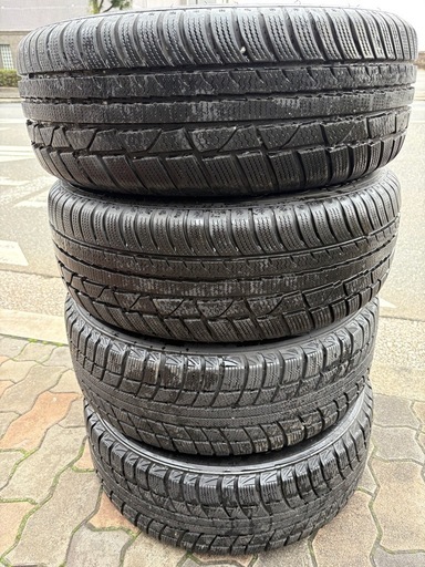溝あり　スタッドレスタイヤ　225/60R16 社外アルミ付4本セット　