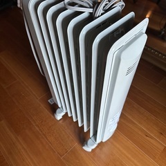 De'Longhi (デロンギ) オイルヒーターの画像