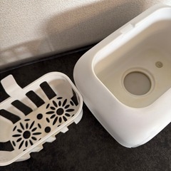 LARUITAN 哺乳瓶消毒器の画像