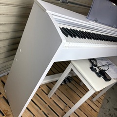 CASIO カシオ　電子ピアノ PX-770WE ピアノ　2017年製　純正椅子付き　ホワイトの画像