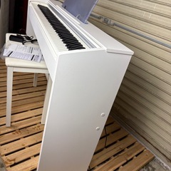 CASIO カシオ　電子ピアノ PX-770WE ピアノ　2017年製　純正椅子付き　ホワイトの画像