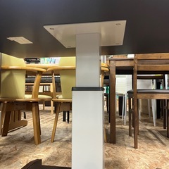 ジャングルジャングル貝塚店　昇降テーブル　ダイニングテーブル　ペダル操作　茶色　シギヤマ家具　中古　リユース　貝塚市　二色浜の画像