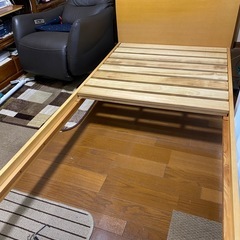 【取引中】シンプルな木製ベッドフレームの画像