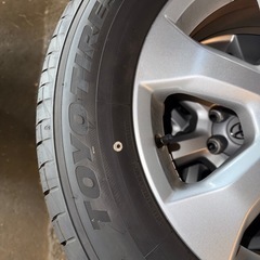 TOYO スタッドレスタイヤ225/65r17の画像