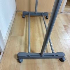 ハンガーラックの画像