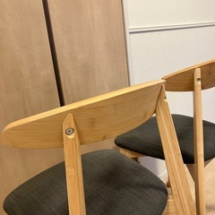 IKEAダイニングチェア２脚の画像