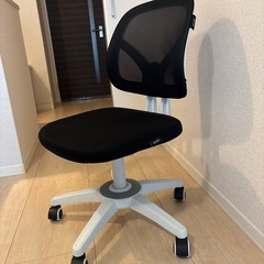 デスク用椅子　　の画像