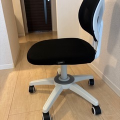 デスク用椅子　　の画像