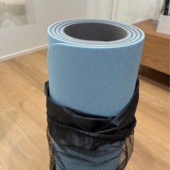 ヨガマット 6mm TPE バイカラーヨガマット ノンスリップヨガマット 183x61x0.6cmの画像