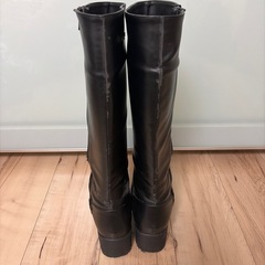 chico ロングブーツ 22.5の画像