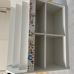 子供の収納家具(本棚)の画像