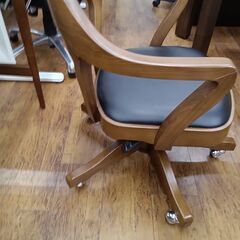 ★リユースのサカイ水戸店★ アクメファニチャー チェア ブラック×ブラウン H×D×W クリーニング済み MT6843の画像