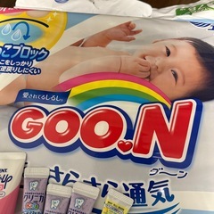 オムツ、歯磨き粉　　の画像
