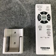 TOSHIBA/東芝 LED照明器具 NLEH12003B-LC 蛍光色：白 動作確認済 リモコン付 25l菊NSの画像