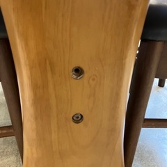 12/25まで店頭商品一部を除き半額クリスマスSALE!!開催中 　イ2512-245 ダイニングテーブルセット 椅子4脚付き  ライトブラウン W1800 キズ汚れ有り ネジ欠損箇所有り ※バラ売り不可の画像