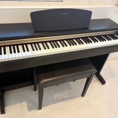 電子ピアノの画像