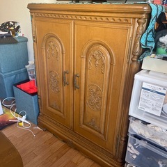 アンティーク靴箱
の画像