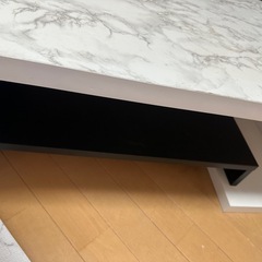 てテーブルの画像