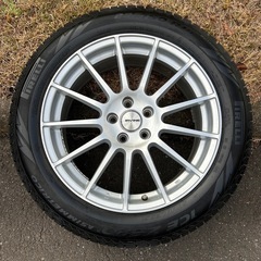 ボルボ　スタッドレスタイヤの画像