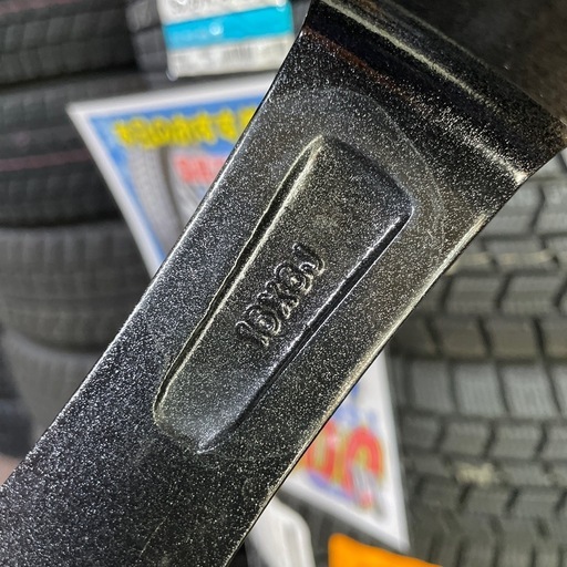 アルミホイールほぼ新品です　６.０ｊー１６　OFF４３　PCD１００　４穴　４本セット