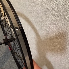 ロードバイククリンチャー車輪前の画像