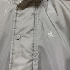 adidas ベンチコートの画像