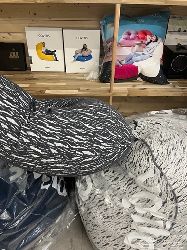 【美品】Yogibo（ヨギボー）ビーズソファセット（本体3つ＋カバー2つ＋補充ビーズ付）