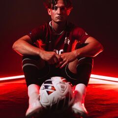 何かスポーツをしていますか？/ Do you have any ...