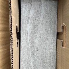 ヴァルスロック　1ケースとバラ21枚　LIXIL　エコカラット プラス グレー　ECP-315/VSR2N INAXの画像