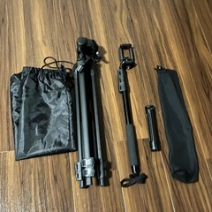 三脚　2台の画像